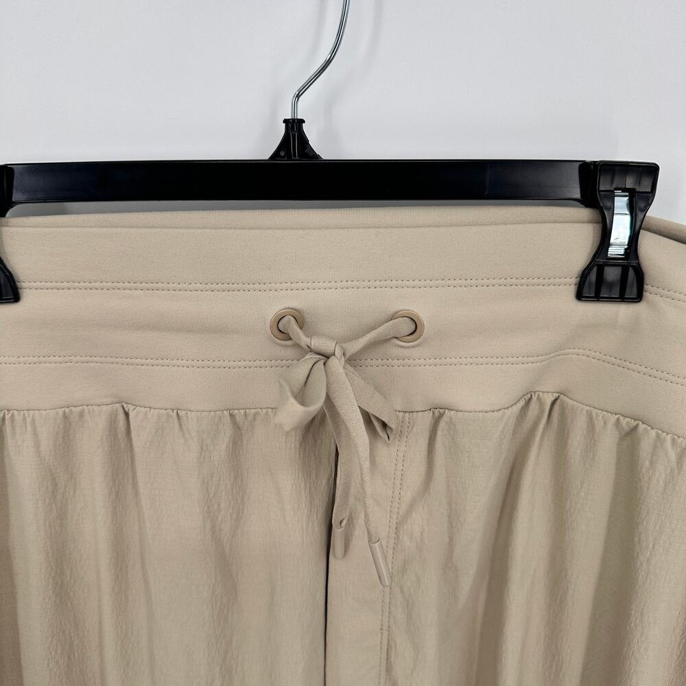 ATHLETA NWT Trekkie North Jogger in Khaki // 26 - Picture 4 of 8
